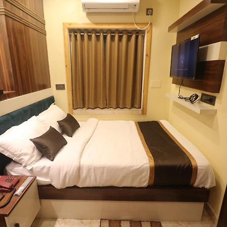 Mohar Residency Hotell Calcutta Exteriör bild