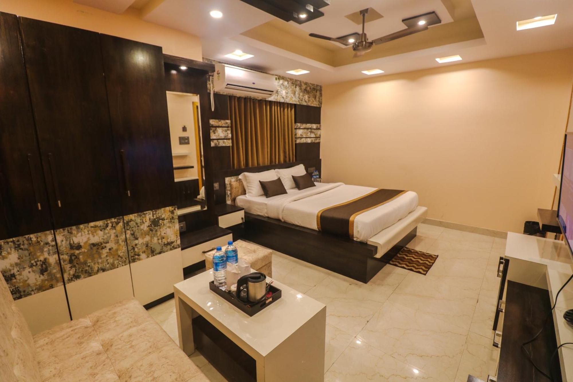 Mohar Residency Hotell Calcutta Exteriör bild