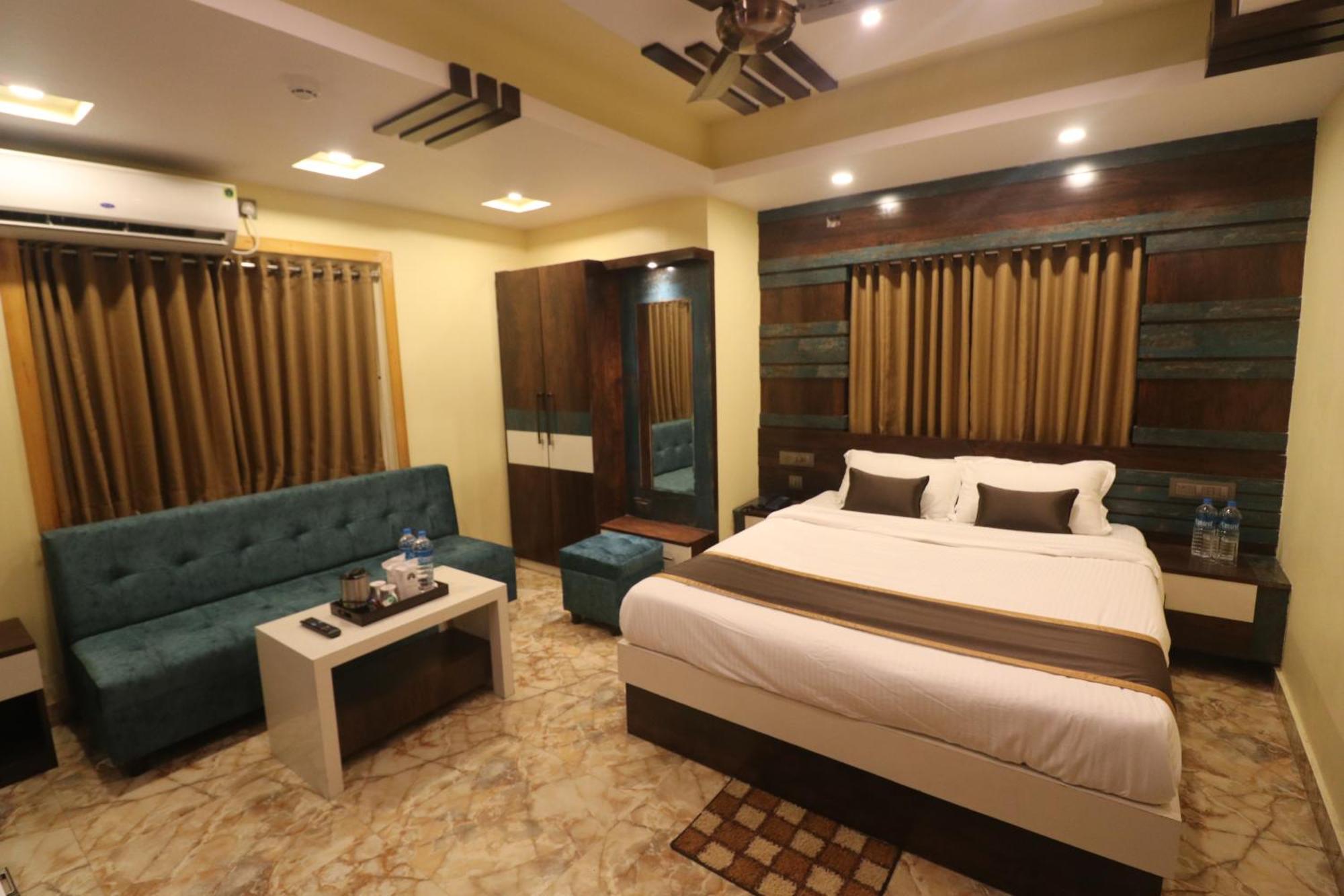 Mohar Residency Hotell Calcutta Exteriör bild
