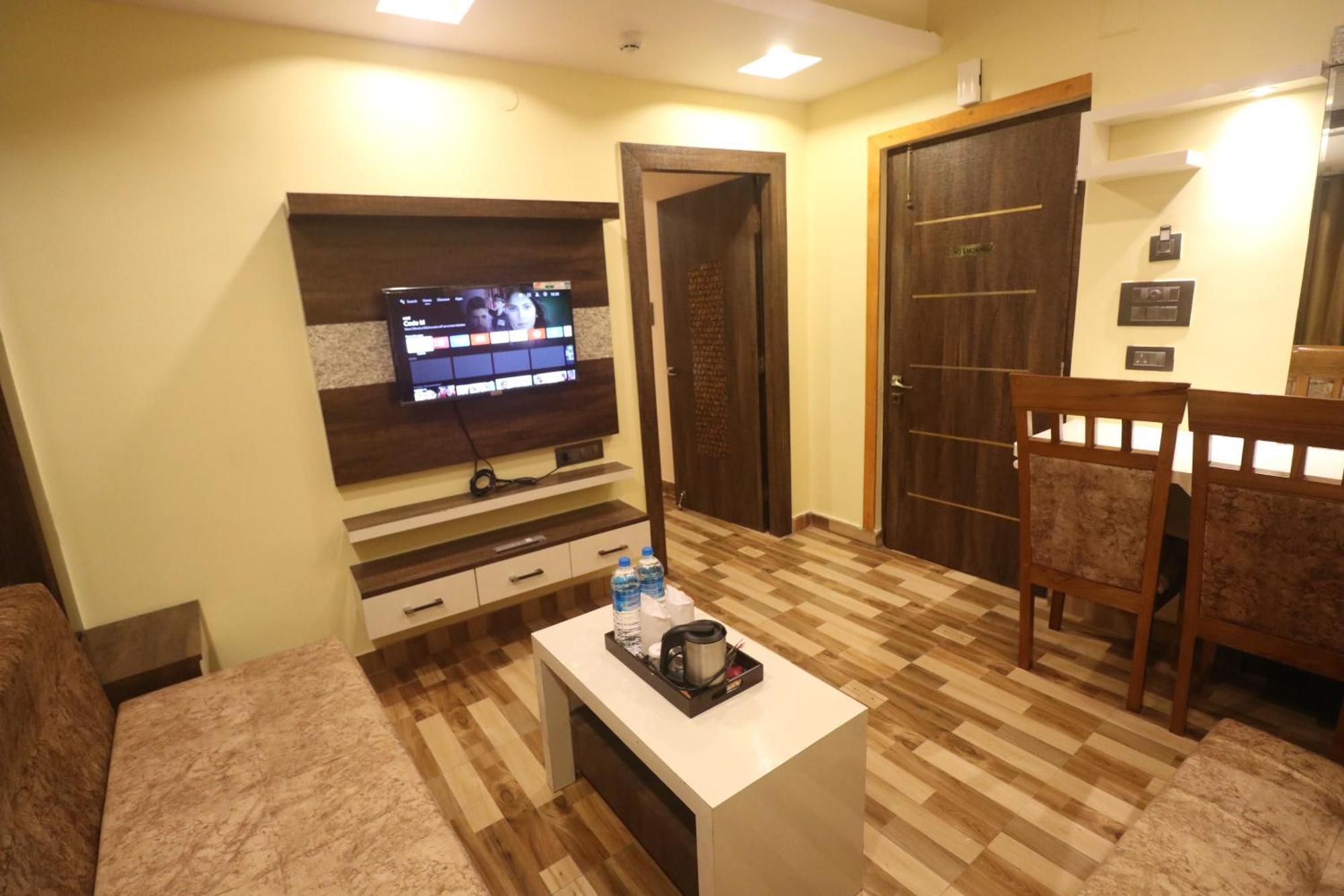 Mohar Residency Hotell Calcutta Exteriör bild