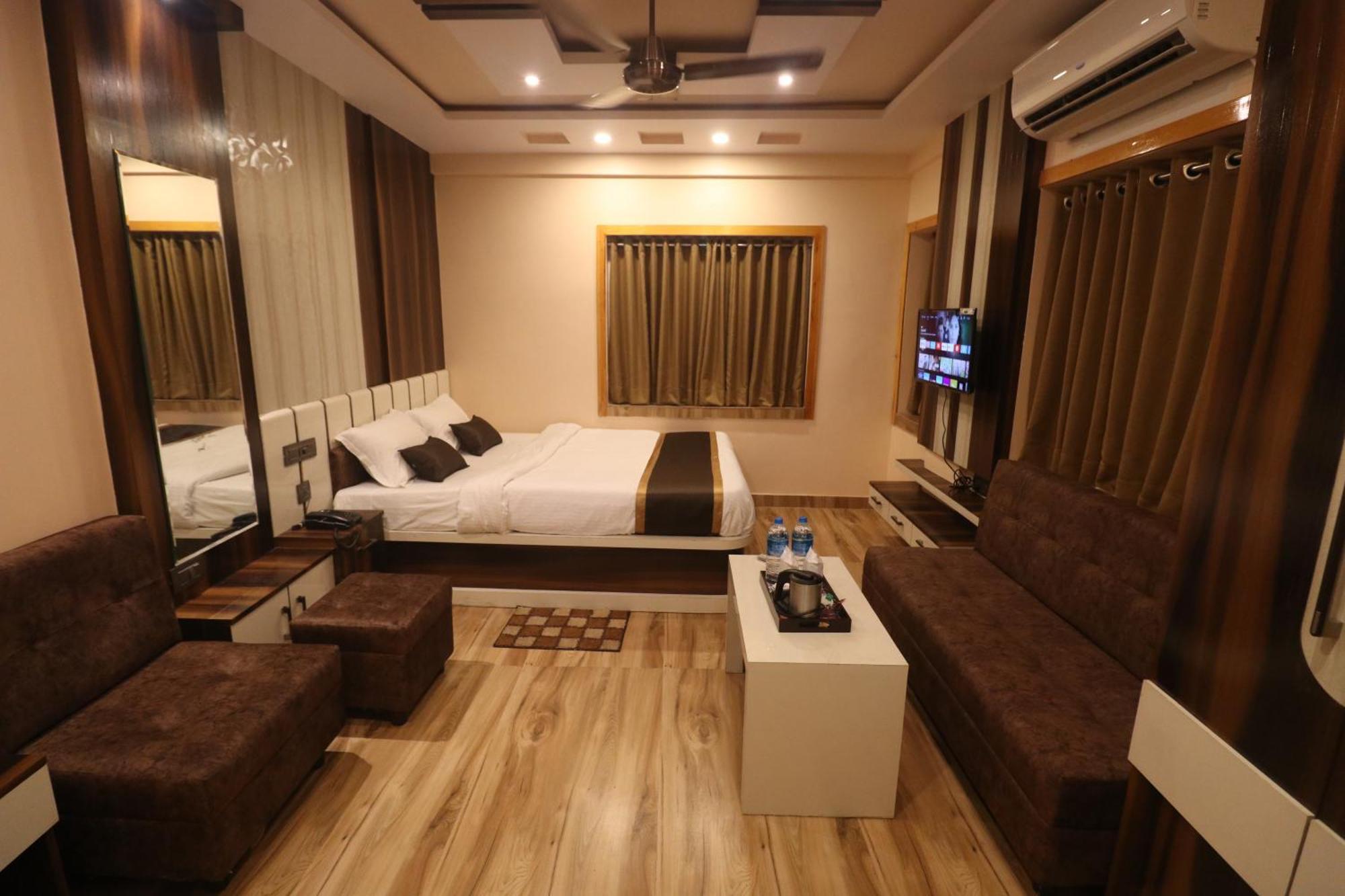 Mohar Residency Hotell Calcutta Exteriör bild